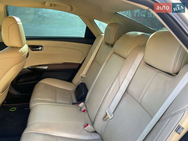 Седан Toyota Avalon 2014 в Чернівцях