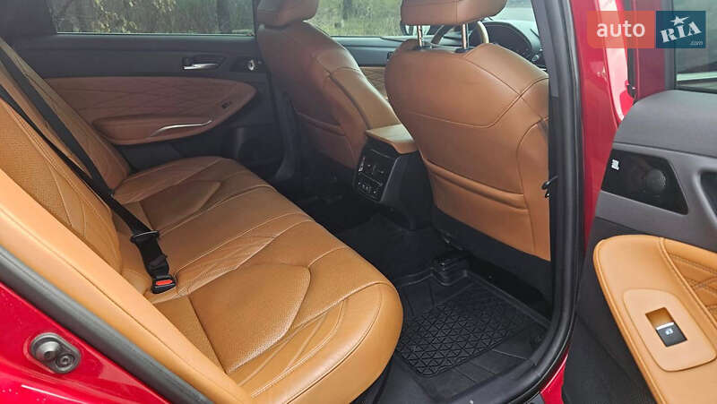 Седан Toyota Avalon 2020 в Киеве