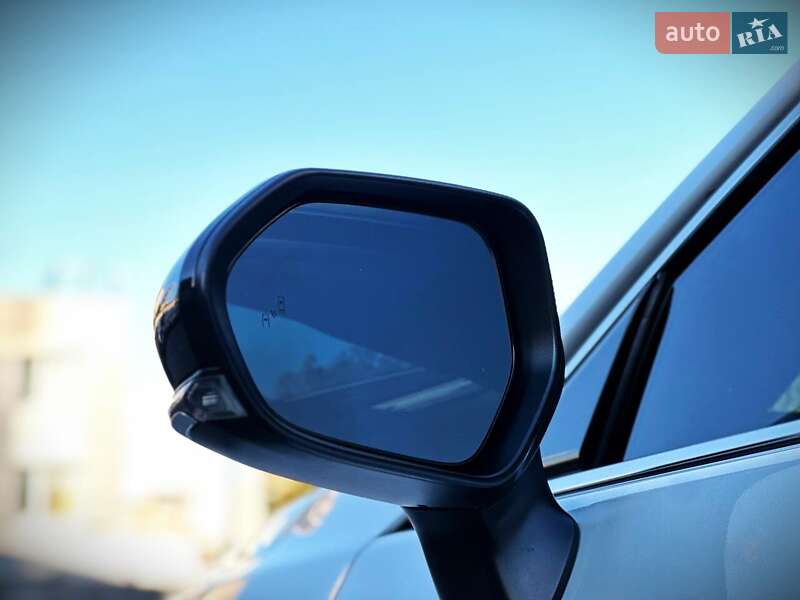 Седан Toyota Avalon 2018 в Киеве фото 8 Седан Toyota Avalon 2018 в Киеве