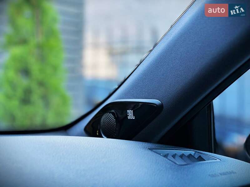 Седан Toyota Avalon 2018 в Киеве фото 50 Седан Toyota Avalon 2018 в Киеве