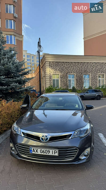 Седан Toyota Avalon 2013 в Киеве фото 2 Седан Toyota Avalon 2013 в Киеве