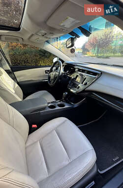 Седан Toyota Avalon 2013 в Славуте