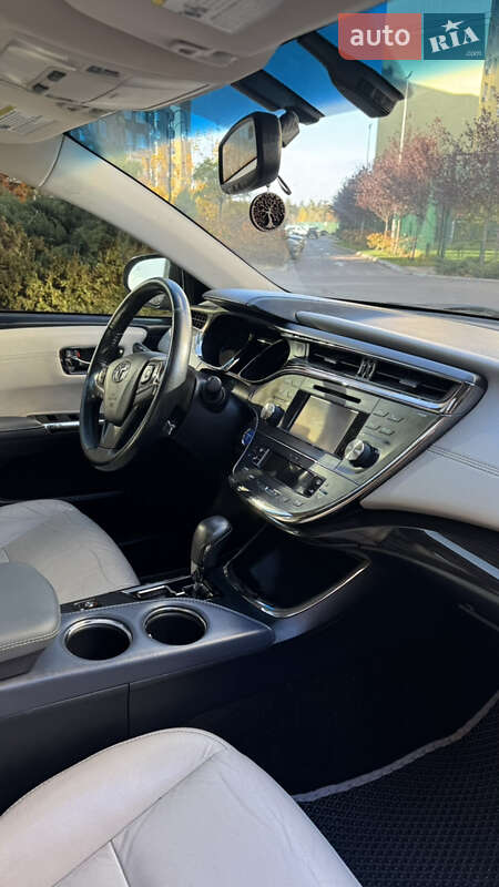 Седан Toyota Avalon 2013 в Киеве фото 29 Седан Toyota Avalon 2013 в Киеве