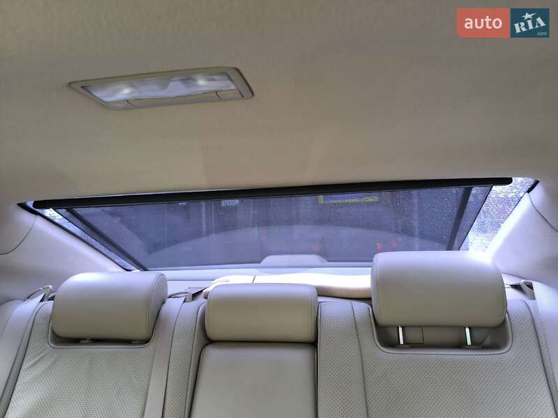 Седан Toyota Avalon 2008 в Киеве