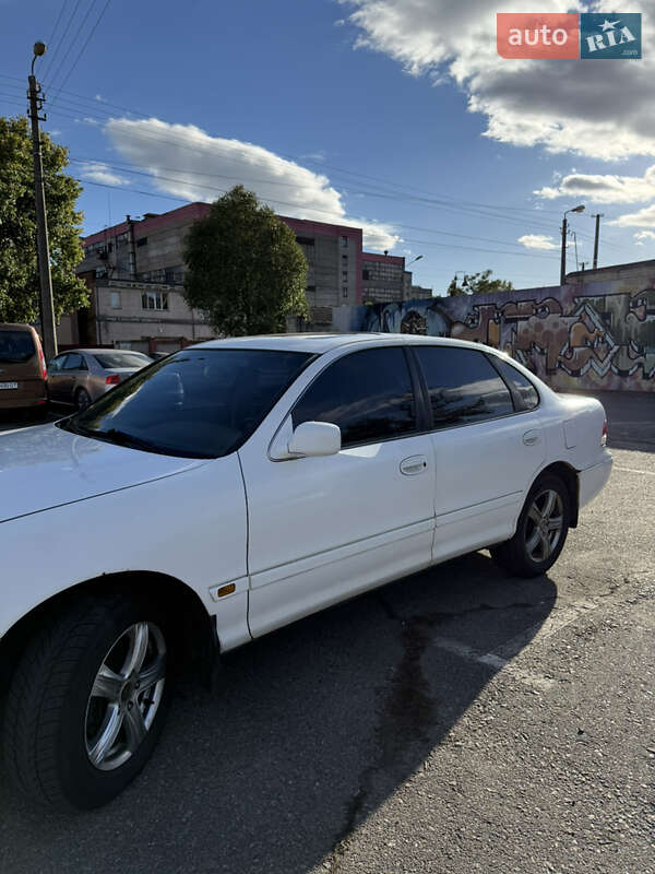 Седан Toyota Avalon 1996 в Киеве фото 3 Седан Toyota Avalon 1996 в Киеве