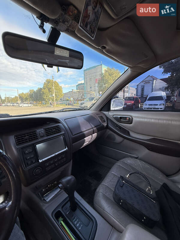 Седан Toyota Avalon 1996 в Киеве фото 17 Седан Toyota Avalon 1996 в Киеве