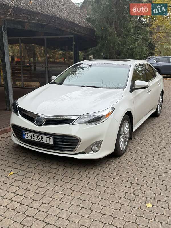 Седан Toyota Avalon 2013 в Одессе
