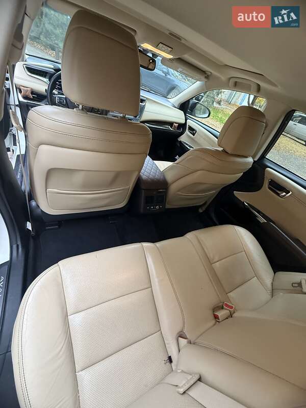 Седан Toyota Avalon 2013 в Одессе