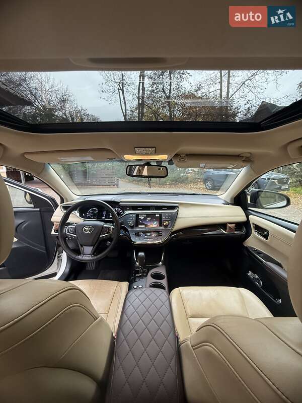 Седан Toyota Avalon 2013 в Одессе