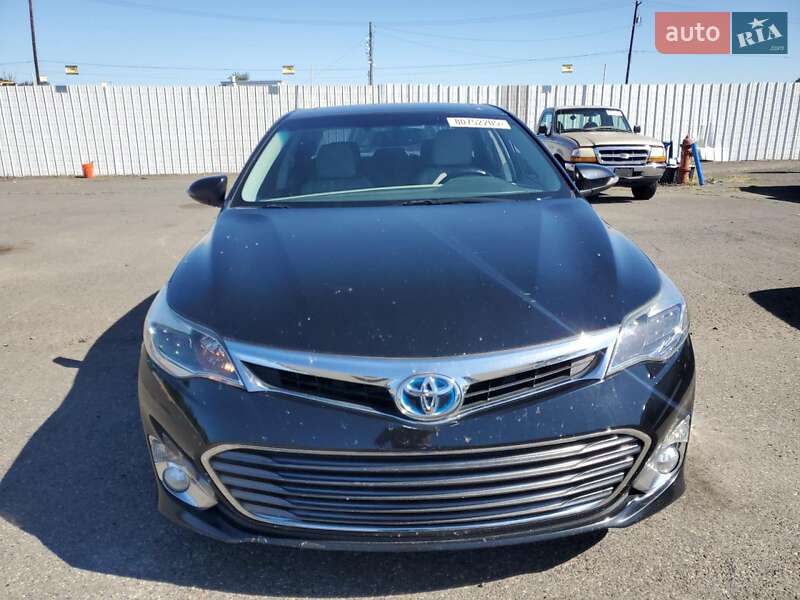 Седан Toyota Avalon 2014 в Львові