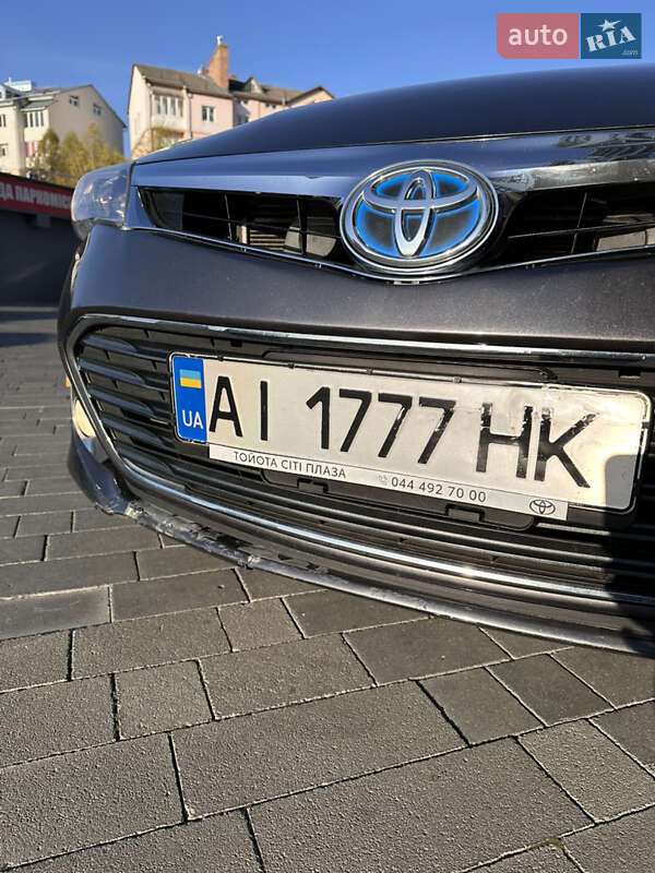 Седан Toyota Avalon 2015 в Луцке
