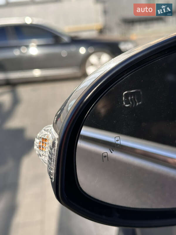 Седан Toyota Avalon 2015 в Луцке