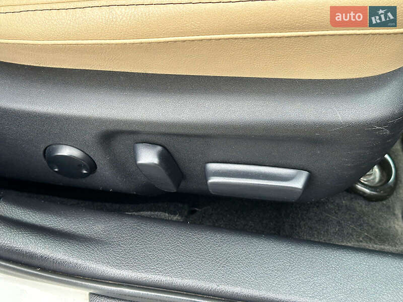 Седан Toyota Avalon 2013 в Одессе