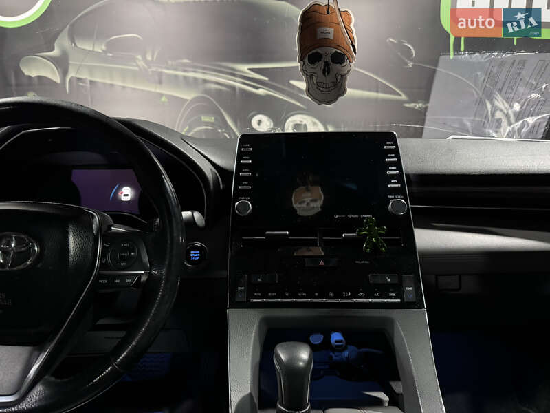 Седан Toyota Avalon 2018 в Одесі