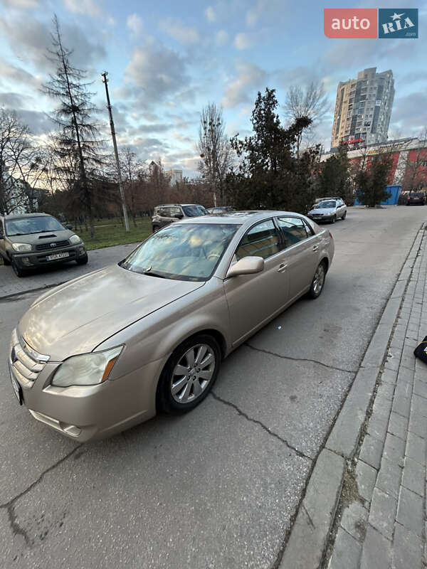 Седан Toyota Avalon 2007 в Харкові