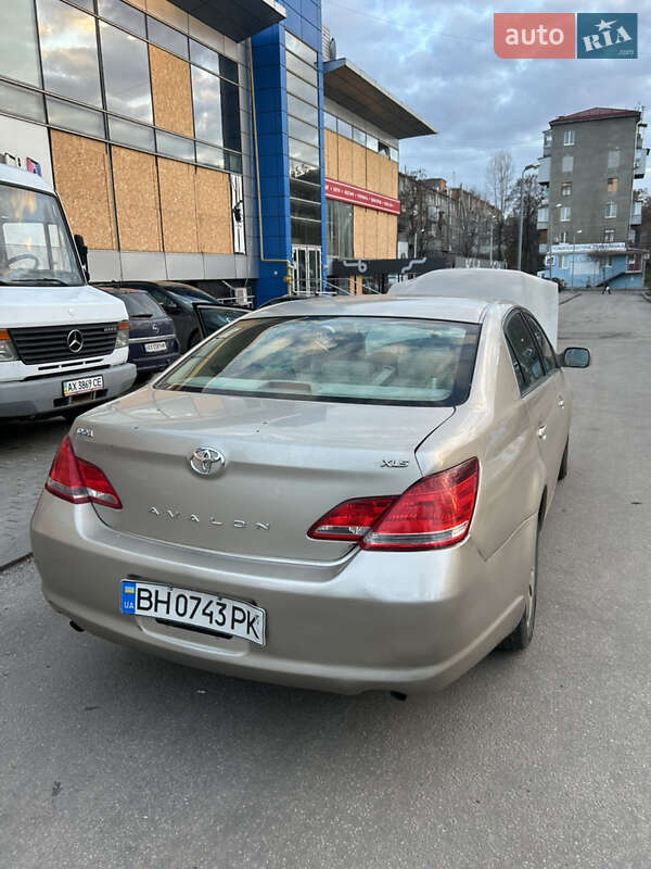 Седан Toyota Avalon 2007 в Харкові