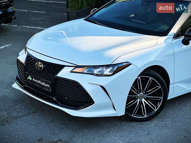 Седан Toyota Avalon 2018 в Києві фото 13 Седан Toyota Avalon 2018 в Києві