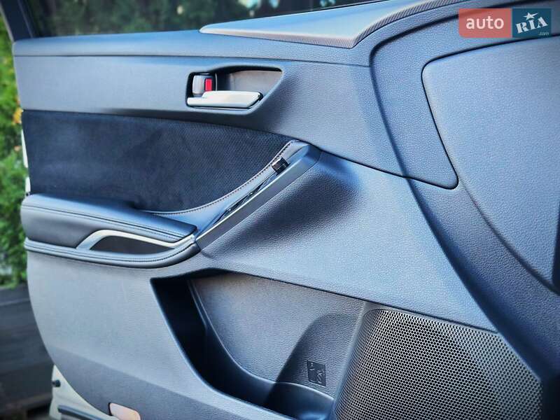 Седан Toyota Avalon 2018 в Києві фото 23 Седан Toyota Avalon 2018 в Києві