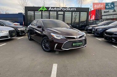 Седан Toyota Avalon 2016 в Києві