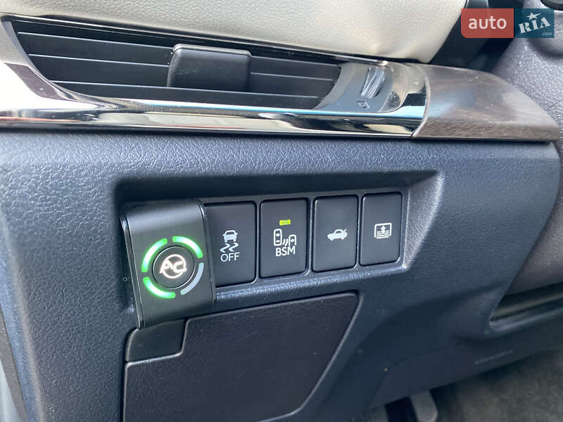 Седан Toyota Avalon 2016 в Києві фото 18 Седан Toyota Avalon 2016 в Києві