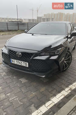 Седан Toyota Avalon 2018 в Києві