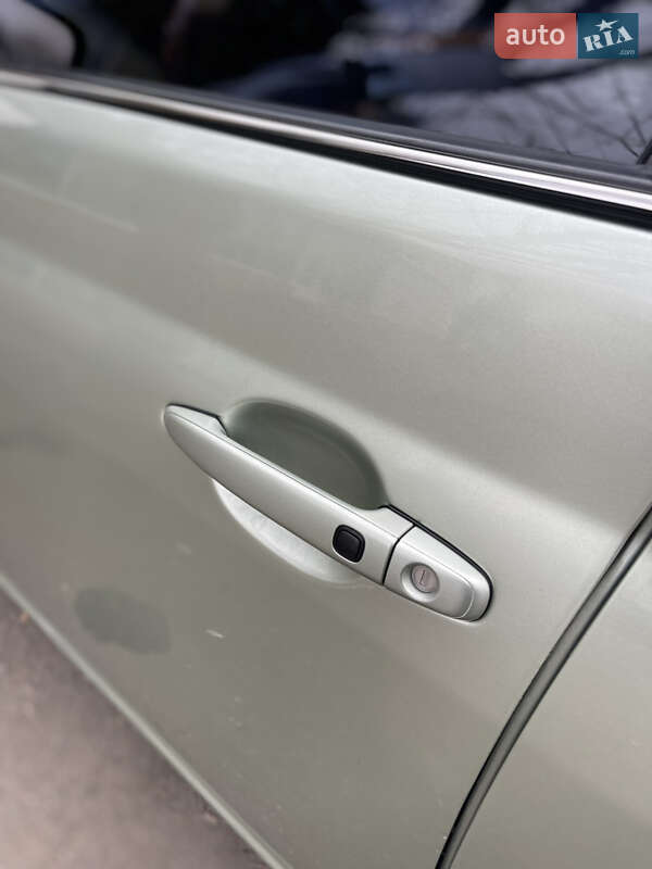 Седан Toyota Avalon 2006 в Одесі