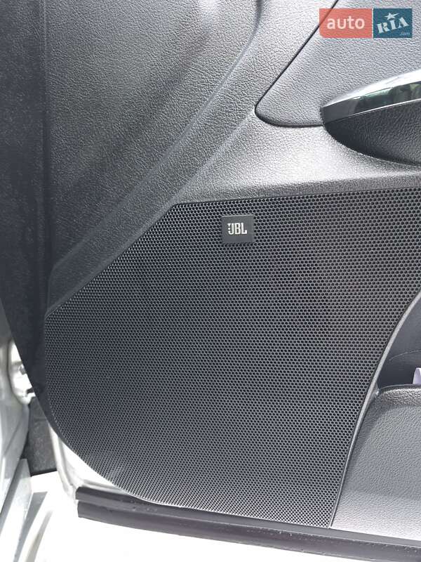 Седан Toyota Avalon 2018 в Киеве