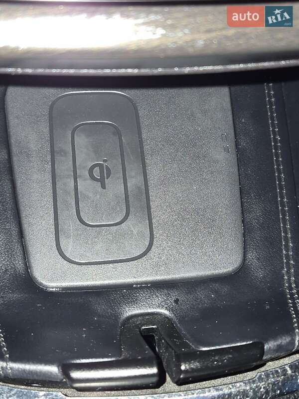 Седан Toyota Avalon 2018 в Киеве