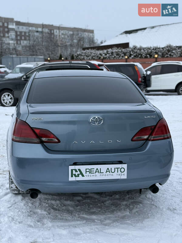 Седан Toyota Avalon 2005 в Кропивницком