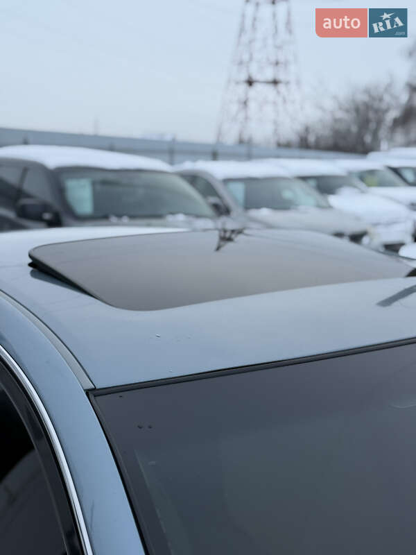 Седан Toyota Avalon 2005 в Кропивницком