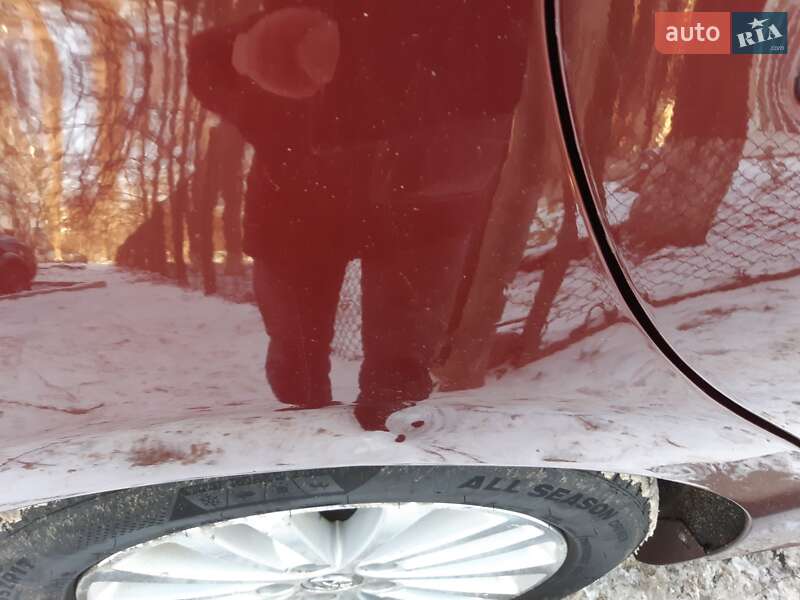 Седан Toyota Avalon 2013 в Киеве