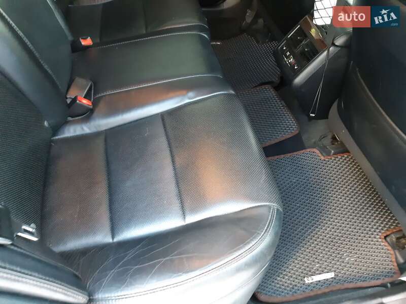 Седан Toyota Avalon 2013 в Киеве