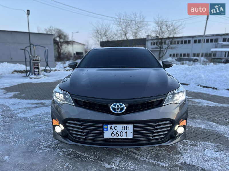 Седан Toyota Avalon 2013 в Ивано-Франковске