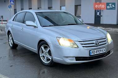 Седан Toyota Avalon 2005 в Киеве