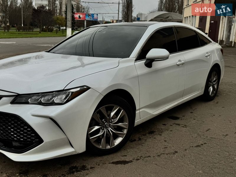 Toyota Avalon 2018