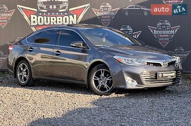 Седан Toyota Avalon 2014 в Виннице