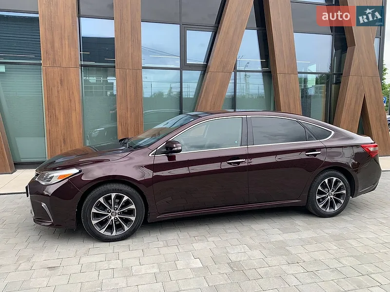 Toyota Avalon 2017