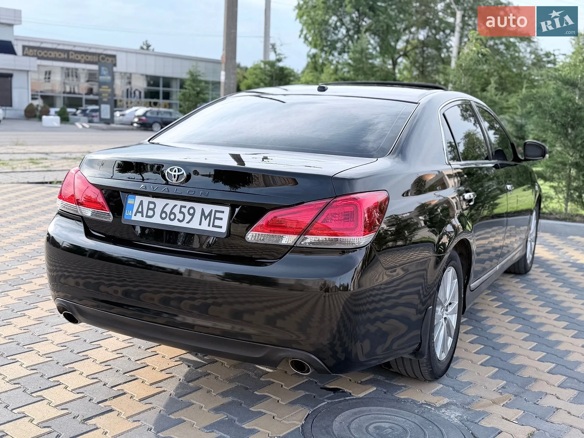 2010 Toyota Avalon - мініатюра 13
