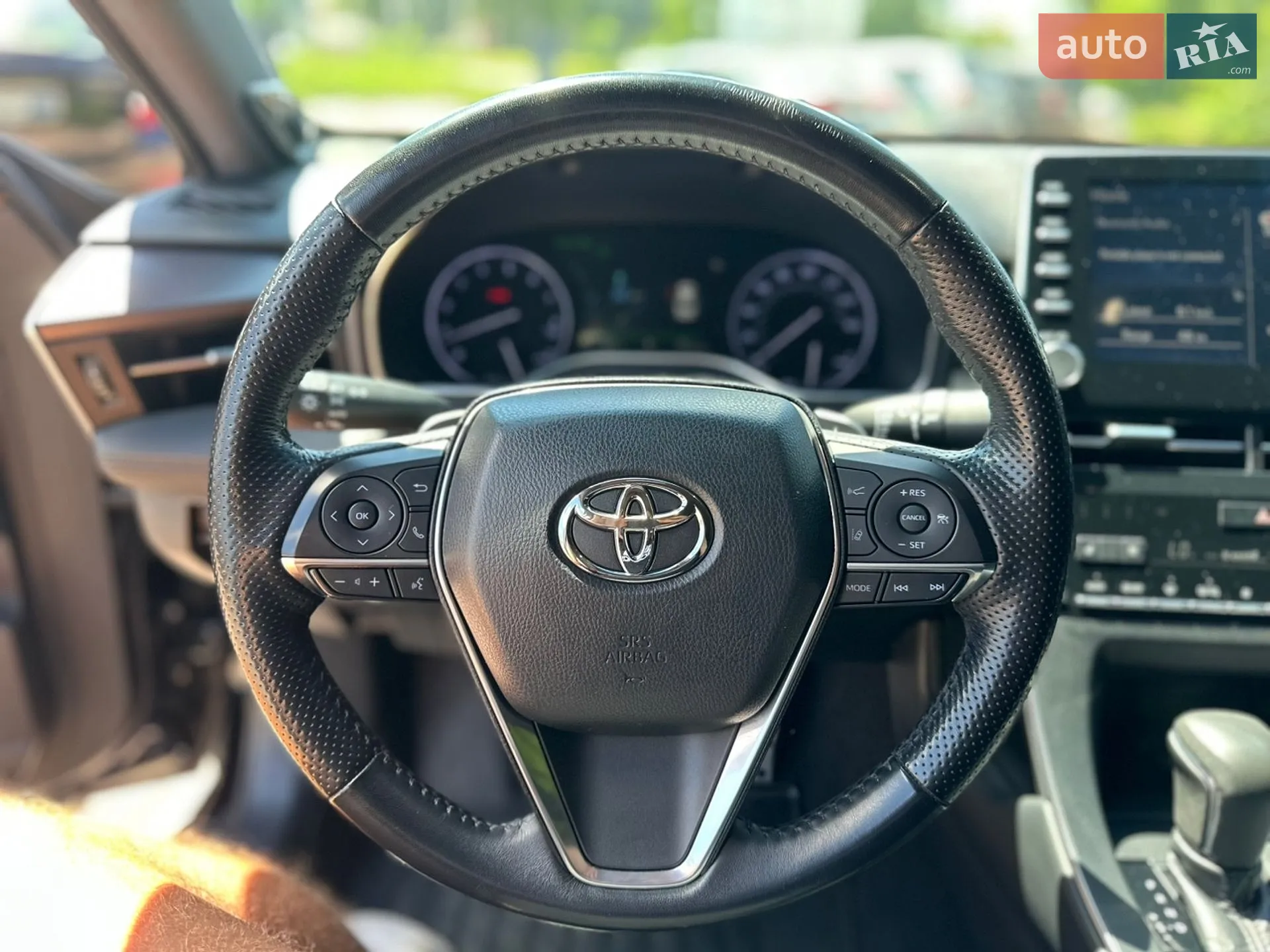 2018 Toyota Avalon - мініатюра 11