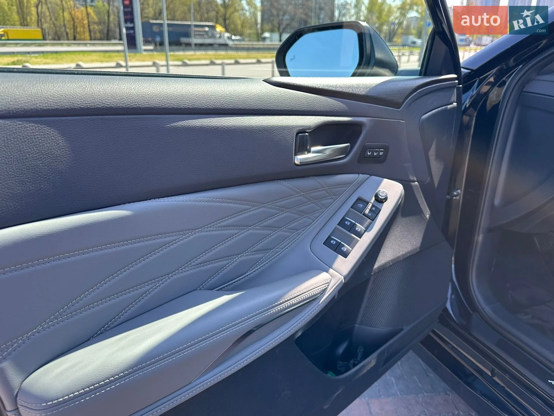 2021 Toyota Avalon - мініатюра 26