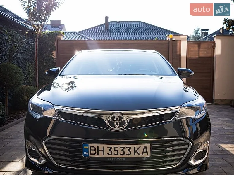 Toyota Avalon 2015
