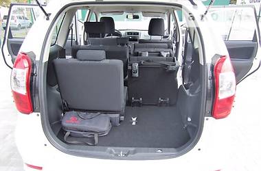 Минивэн Toyota Avanza 2016 в Киеве