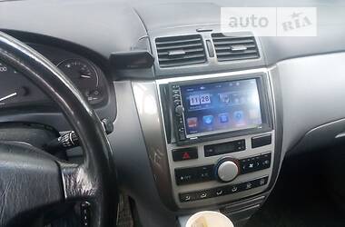 Мінівен Toyota Avensis Verso 2002 в 