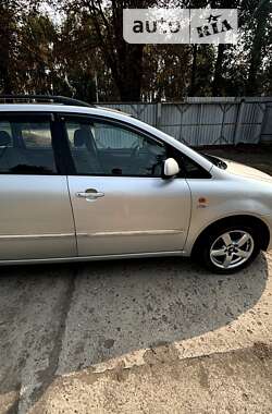 Мінівен Toyota Avensis Verso 2002 в Подільську