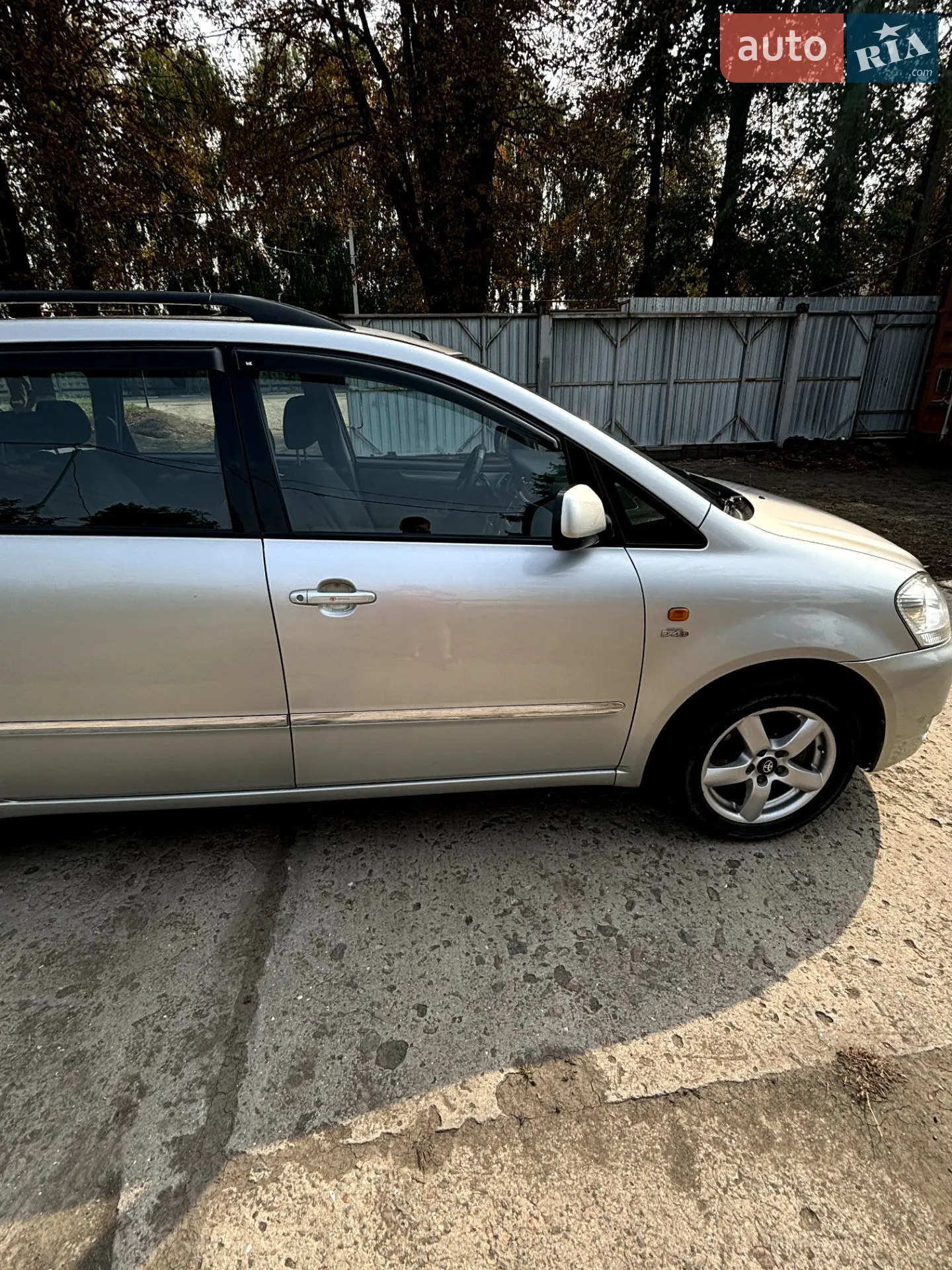 Avensis Verso
