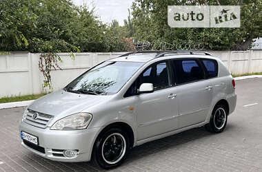 Мінівен Toyota Avensis Verso 2003 в Одесі