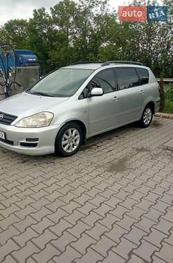 Минивэн Toyota Avensis Verso 2005 в Тернополе
