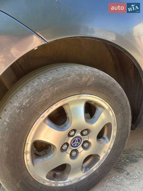 Минивэн Toyota Avensis Verso 2003 в Одессе фото 8 Минивэн Toyota Avensis Verso 2003 в Одессе