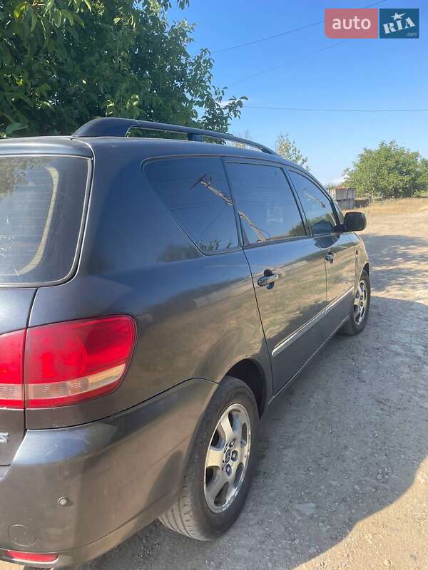 Минивэн Toyota Avensis Verso 2003 в Одессе фото 11 Минивэн Toyota Avensis Verso 2003 в Одессе