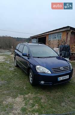 Минивэн Toyota Avensis Verso 2003 в Луцке
